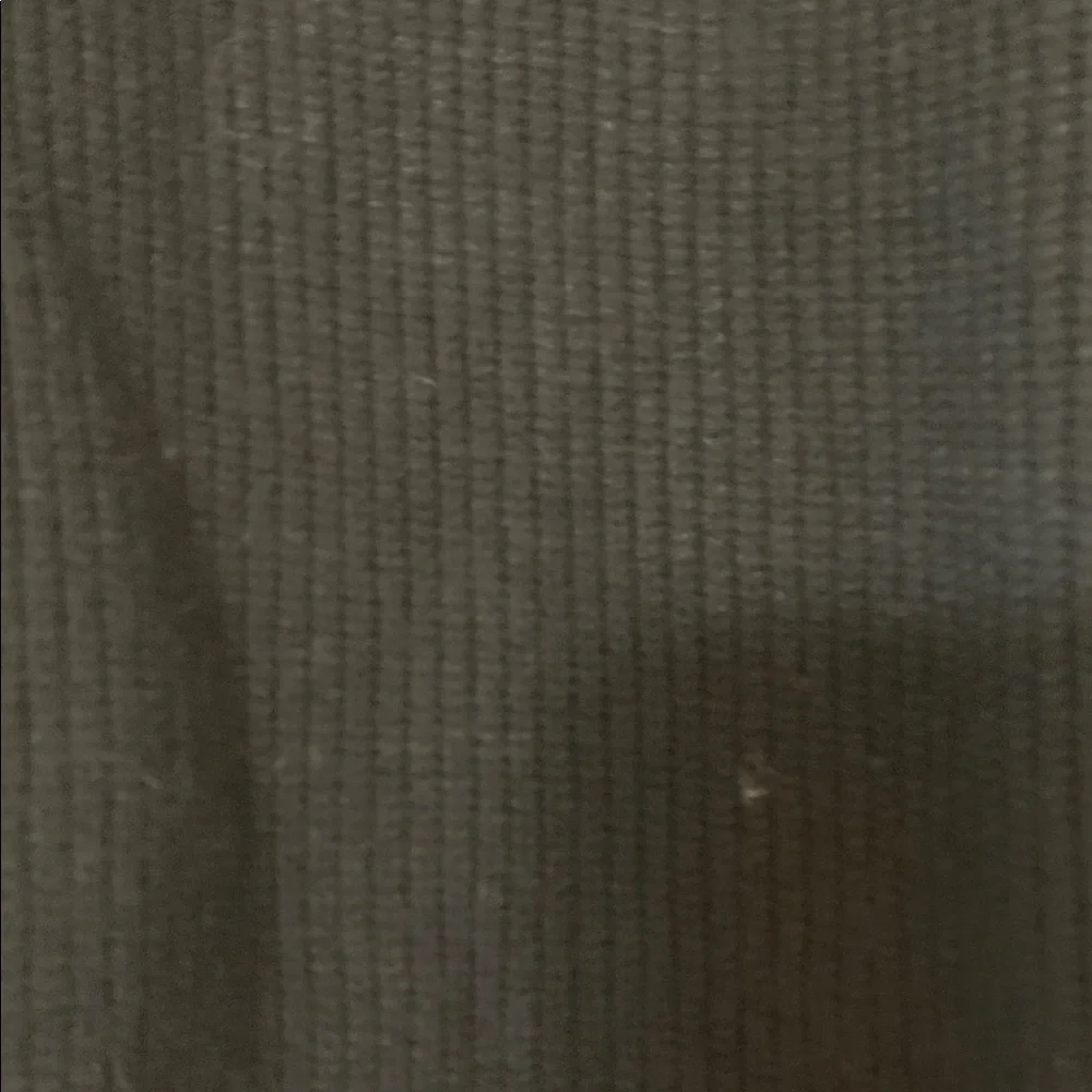 Black Knit Collared vest with White Collar(spare room) - Picture 5 of 5